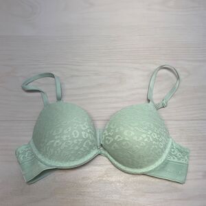 Victoria's Secret PINK Green Garden 34A Wear Everywhere Push Up Bra